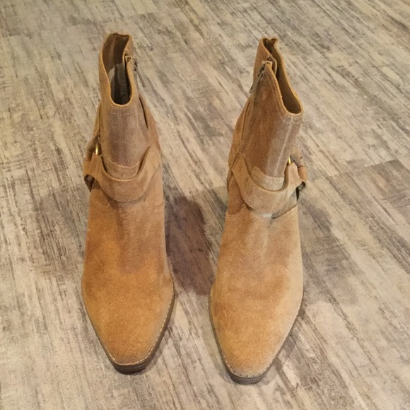 New Michael Kors Goldie Suede Stacked Booties - Picture 5 of 11